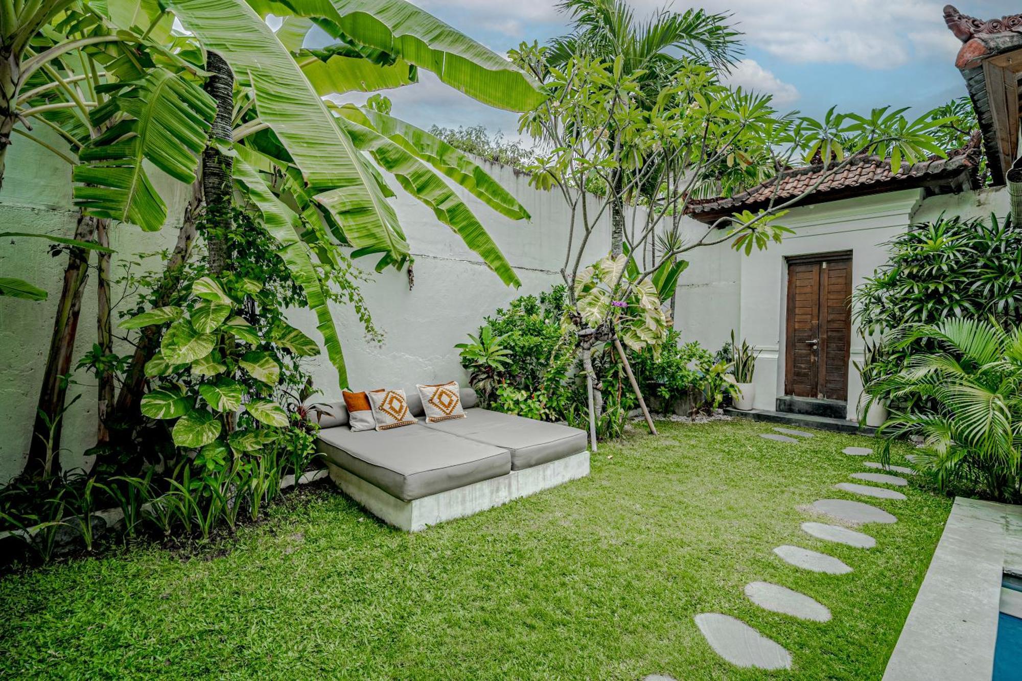 Villa Deba 3 By Bali Villa Solutions Семиньяк Экстерьер фото